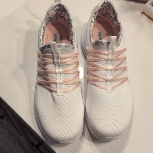 Brand New Women's Skechers